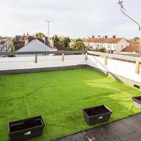 2 Bed Apartment Near The Beach Southend-on-Sea Extérieur photo