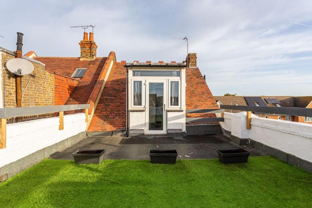 2 Bed Apartment Near The Beach Southend-on-Sea Extérieur photo