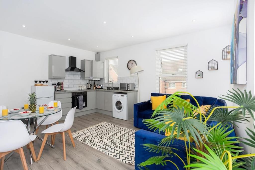 2 Bed Apartment Near The Beach Southend-on-Sea Extérieur photo