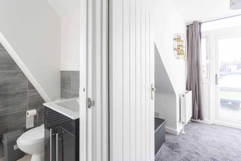 2 Bed Apartment Near The Beach Southend-on-Sea Extérieur photo